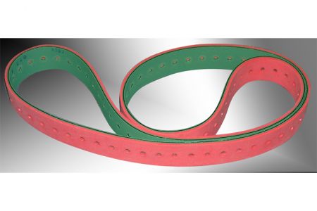 Flachriemen elastomer mit linatex und Lochungen