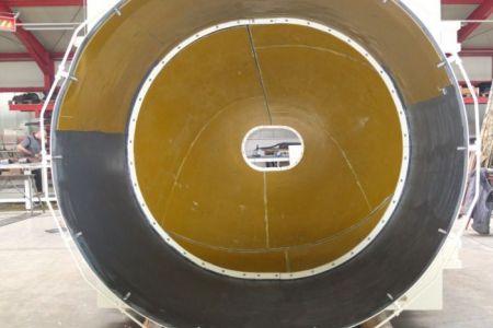 Großtrichter in Bearbeitung mit PU