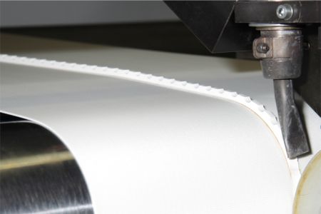 PVC-Transportband mit aufgeschweißter Keilleiste